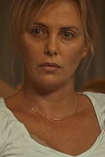 In foto Charlize Theron (49 anni) Dall'articolo: Tully e i trailer pi belli della settimana.