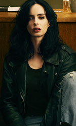 In foto Krysten Ritter (43 anni) Dall'articolo: Jessica Jones, trailer e poster della seconda stagione.