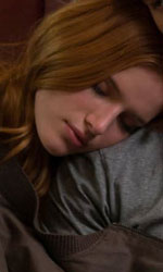 In foto Bella Thorne (27 anni) Dall'articolo: Box office in mano agli adolescenti, Il sole a mezzanotte  primo.