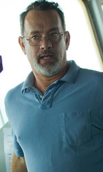 In foto Tom Hanks (68 anni) Dall'articolo: Captain Phillips - Attacco in mare aperto, il film stasera in tv su CineSony.