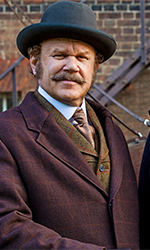 In foto John C. Reilly (59 anni) Dall'articolo: Holmes and Watson, Will Ferrell e John C. Reilly per uno Sherlock Holmes tutto da ridere.