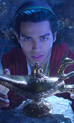 In foto Mena Massoud Dall'articolo: Aladdin, il teaser trailer italiano del film [HD].