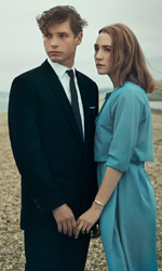 In foto Saoirse Ronan (30 anni) Dall'articolo: Chesil Beach, il trailer del film con Saoirse Ronan.