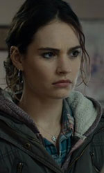 In foto Lily James (35 anni) Dall'articolo: Little Woods, il trailer originale del film [HD].