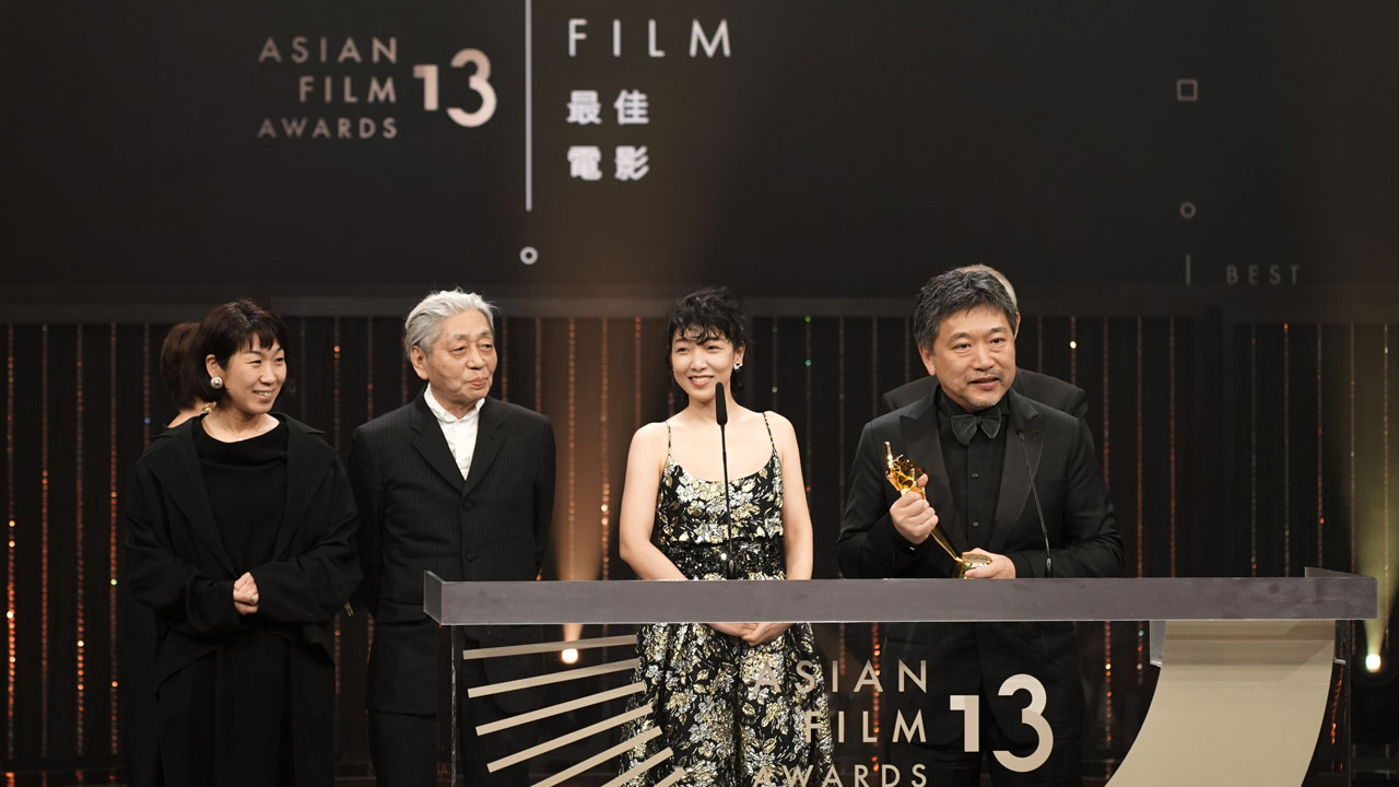 In foto Kore'eda Hirokazu (62 anni) Dall'articolo: Asian Film Awards, Un affare di famiglia vince come miglior film.