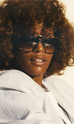 In foto Whitney Houston (61 anni) Dall'articolo: Whitney? Era una persona semplice. Voleva solo ritrovare la strada di casa.