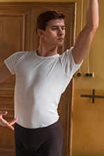 In foto Oleg Ivenko Dall'articolo: Nureyev - The White Crow, da gioved 27 giugno al cinema.