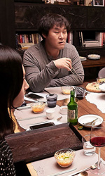 In foto Hae-jin Yoo (55 anni) Dall'articolo: Intimate Strangers, un remake shot-for-shot di Perfetti Sconosciuti..