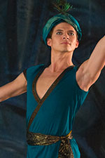 In foto Oleg Ivenko Dall'articolo: Nureyev - The White Crow, il trailer italiano del film [HD].