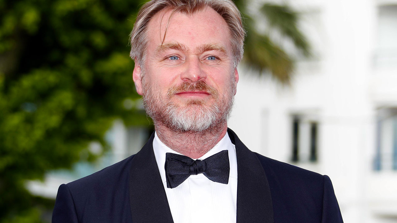 In foto Christopher Nolan (54 anni) Dall'articolo: Tenet, al via le riprese del nuovo film di Christopher Nolan.