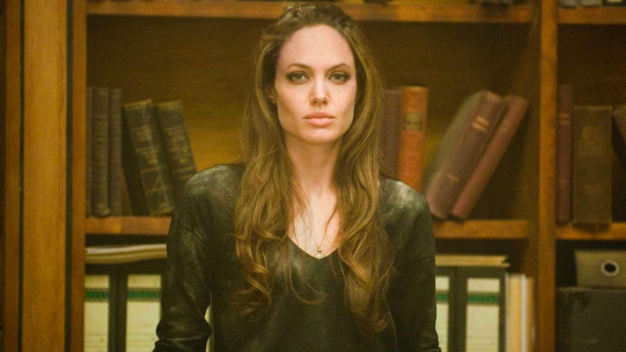 In foto Angelina Jolie