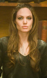 In foto Angelina Jolie (49 anni) Dall'articolo: Stasera in Tv: i film da non perdere di luned 2 settembre 2019.