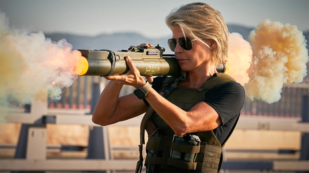 In foto Linda Hamilton (68 anni) Dall'articolo: Terminator - Destino Oscuro, il trailer italiano ufficiale del film [HD].