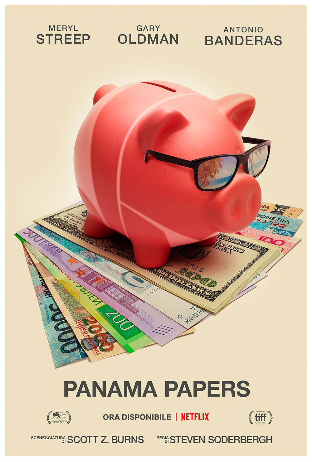 In foto Steven Soderbergh (61 anni) Dall'articolo: Panama Papers, il poster italiano del film.