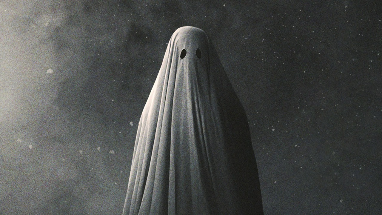  Dall'articolo: A Ghost Story: l'amore, la vita, l'universo, tutto sotto un lenzuolo bianco.