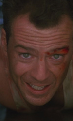 In foto Bruce Willis (69 anni) Dall'articolo: Trappola di cristallo, linizio dellepopea di John McClane.