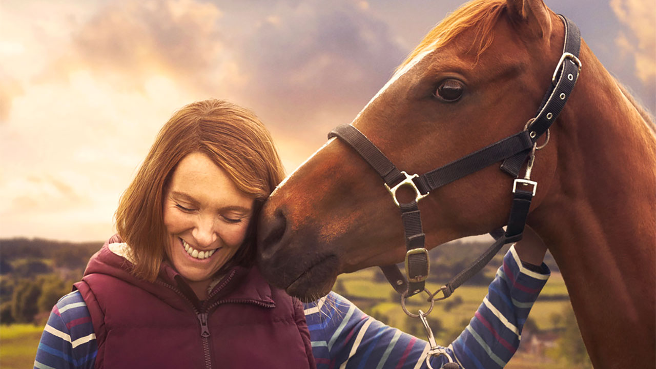In foto Toni Collette (52 anni) Dall'articolo: Dream Horse, il trailer originale del film [HD].