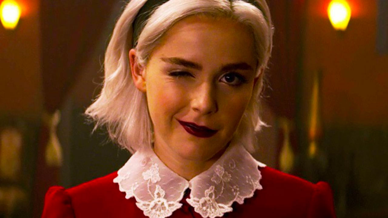 In foto Kiernan Shipka (26 anni) Dall'articolo: Le terrificanti avventure di Sabrina, il trailer ufficiale della quarta stagione [HD].