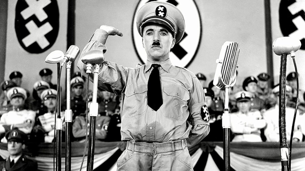 In foto Charles Chaplin Dall'articolo: L'artista che tutti conoscono: Cinema ritrovato - Fuori Sala omaggia Charlie Chaplin.