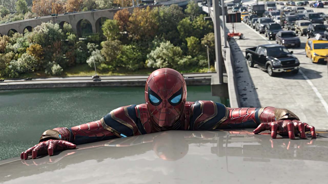 In foto Tom Holland (27 anni) Dall'articolo: Spider-man primo al box office il giorno di Natale.
