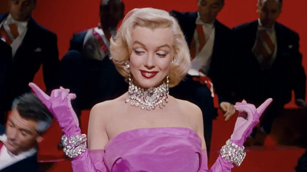 In foto Marilyn Monroe Dall'articolo: XX secolo. L'invenzione pi bella, i film di Howard Hawks al cinema La Compagnia.