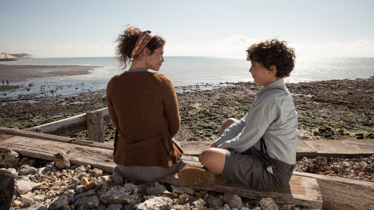  Dall'articolo: Giorni d'estate, il trailer italiano del film con Gemma Arterton.