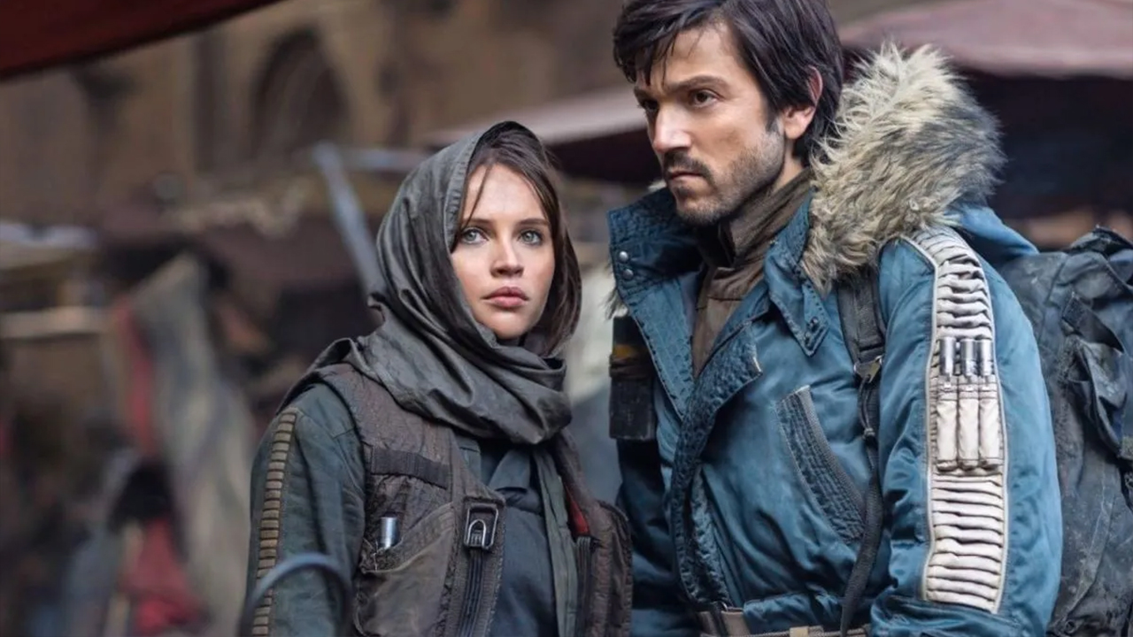 In foto Diego Luna (46 anni) Dall'articolo: Andor, il trailer ufficiale della serie [HD].
