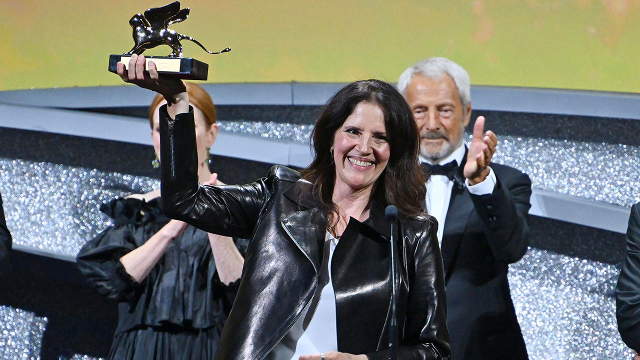 In foto Laura Poitras (60 anni) Dall'articolo: Venezia 79, Tutta la bellezza e il dolore vince il Leone d'Oro.