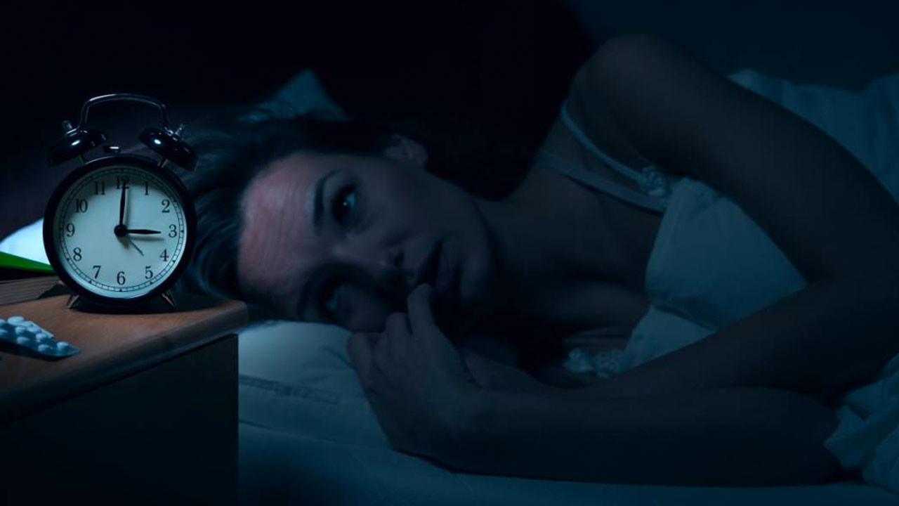  Dall'articolo: The Devil's Hour, il trailer originale della serie [HD].