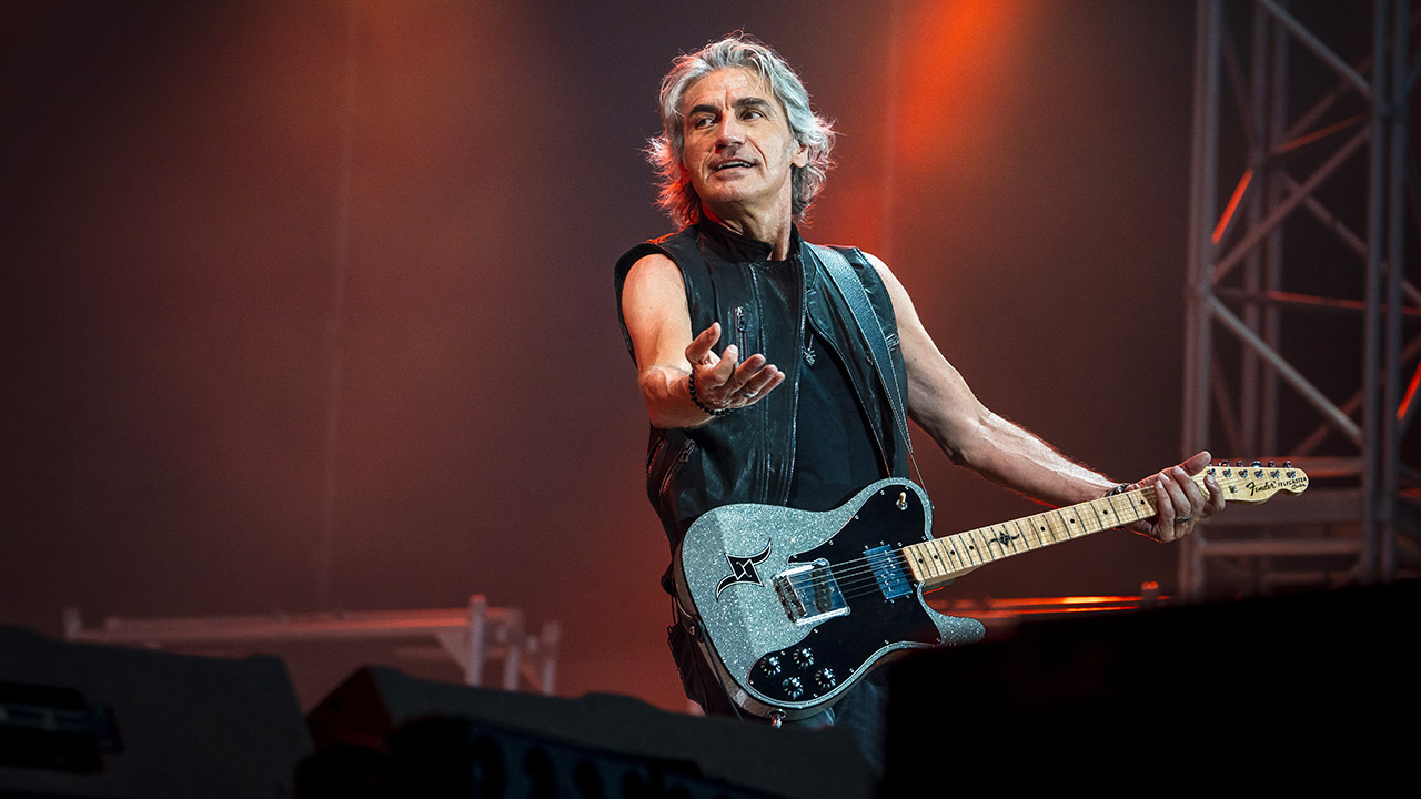 Revival Campovolo al cinema. Ligabue debutta in testa al box office