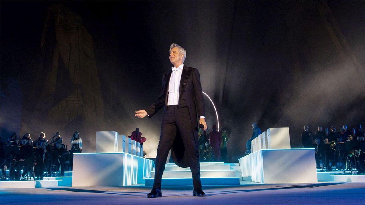  Dall'articolo: Box office: debutto al secondo posto per Tutti Su! Buon Compleanno Claudio.