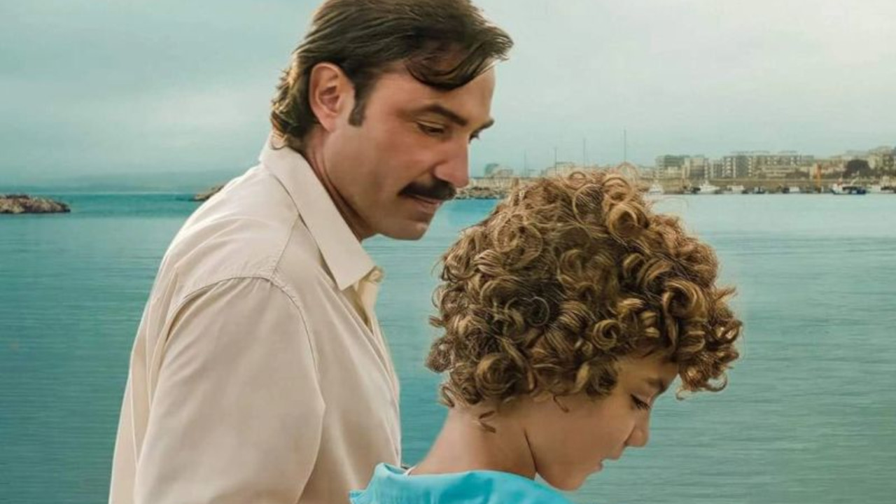  Dall'articolo: L'altra via, un'opera prima semplice ma appassionata, su un Sud pieno di malinconia universale.