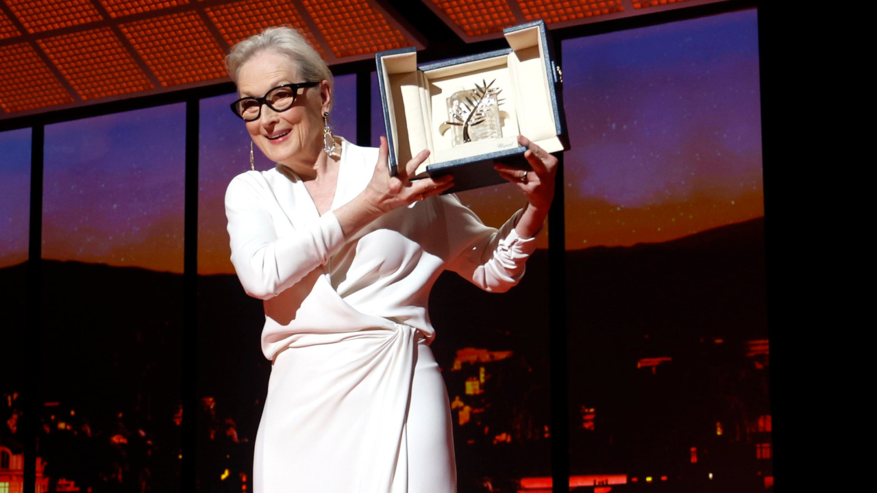 Cannes 2024, l'apertura con la Palma d'onore a Meryl Streep. Ed è standing ovation