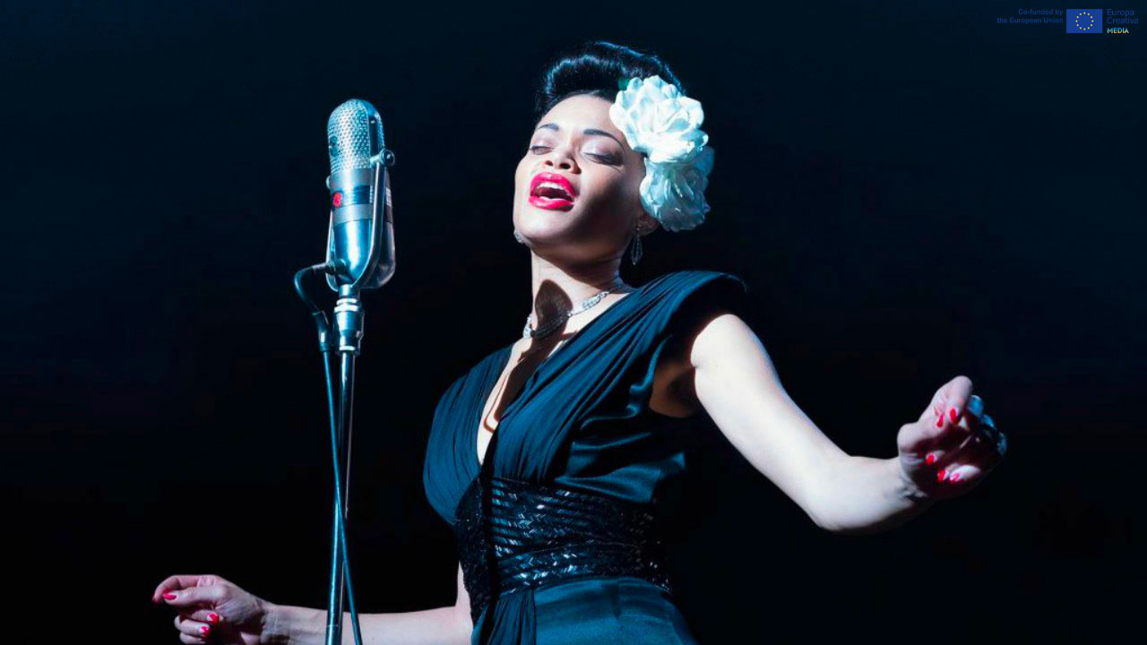 Il lunedì del cinema: stasera online Gli Stati Uniti contro Billie Holiday, splendido biopic su un'artista magnifica