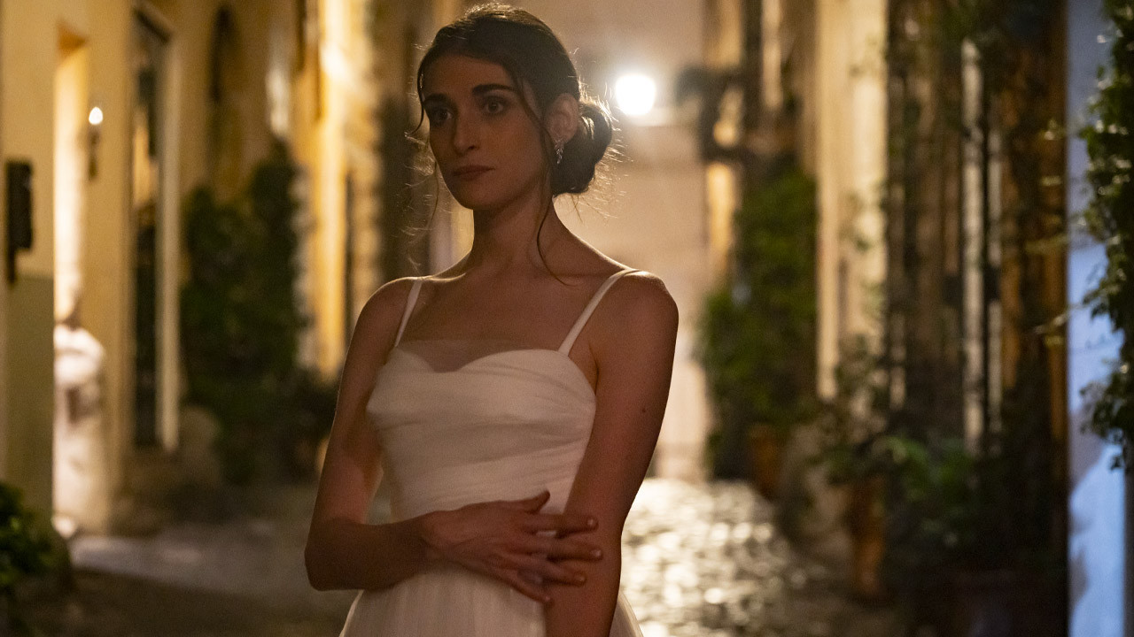 In foto Pilar Fogliati (33 anni) Dall'articolo: Finch notte non ci separi, il lungo viaggio nella notte.