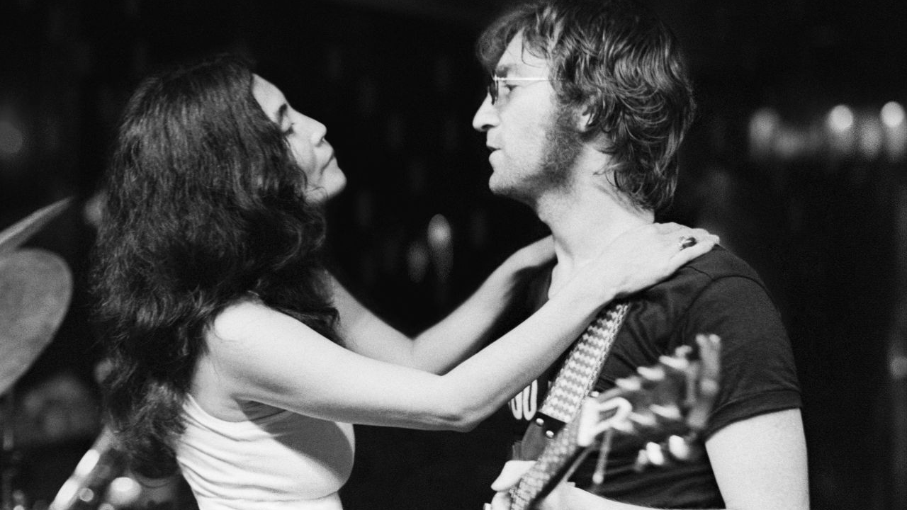  Dall'articolo: One To One: John & Yoko, il trailer ufficiale del film .