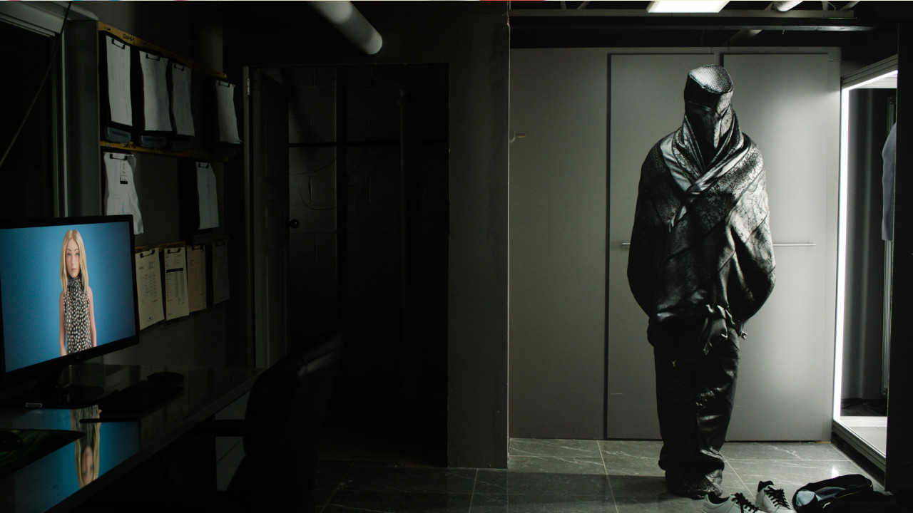  Dall'articolo: The Shrouds - Segreti sepolti, guarda l'inizio del film di David Cronenberg.
