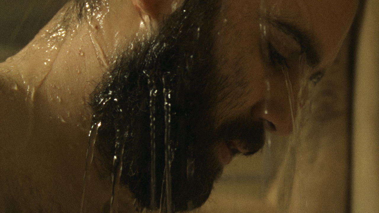 Happy Holidays, il trailer ufficiale del film 