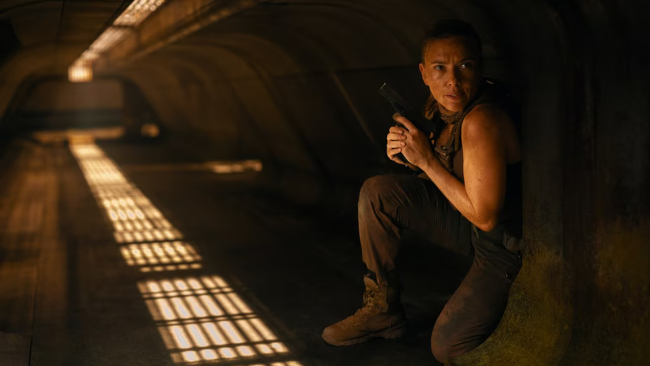 In foto Scarlett Johansson (41 anni) Dall'articolo: Jurassic World - La Rinascita ruggisce ancora. Il film raggiunge i 3,1 milioni di Euro.