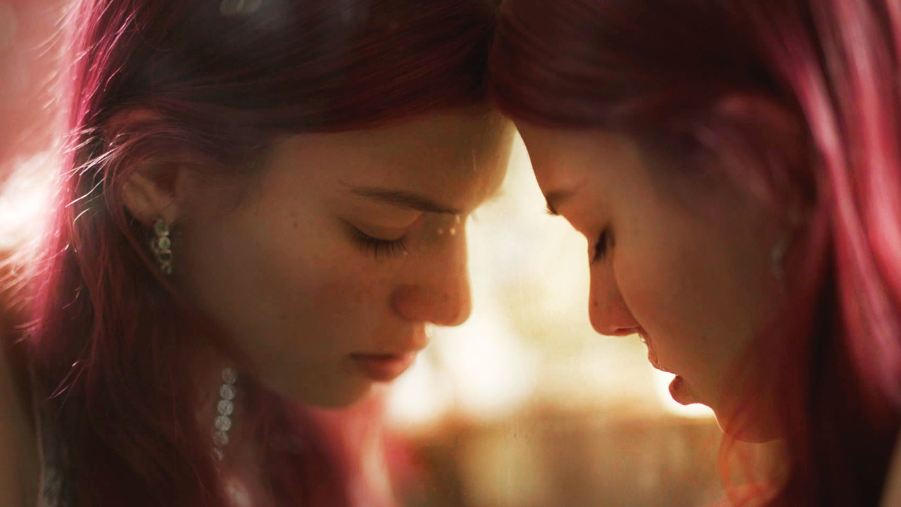  Dall'articolo: Come Closer, il trailer italiano del film .