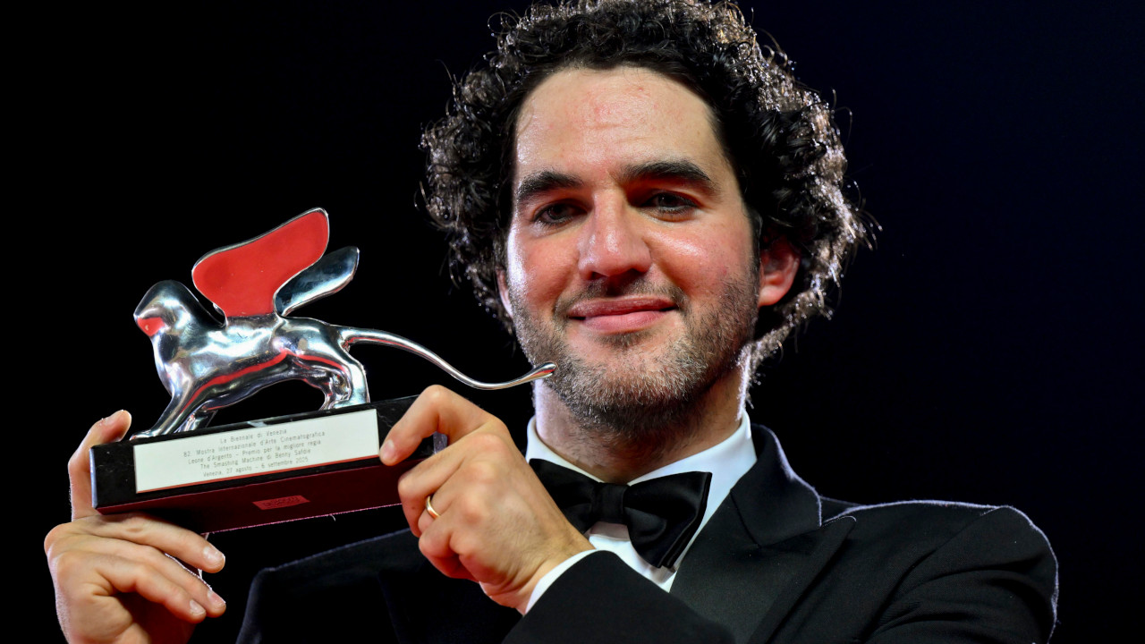 Benny Safdie, dai film col fratello al Leone d'Argento per The Smashing Machine Benny Safdie, dai film col fratello al Leone d'Argento per The Smashing Machine