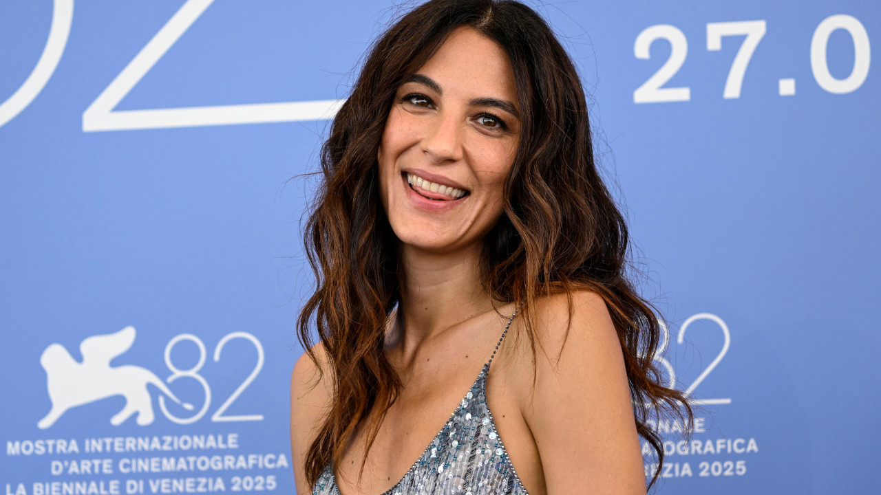 In foto Carolina Cavalli Dall'articolo: Carolina Cavalli, l'eccentrica tristezza dell'assurdo.