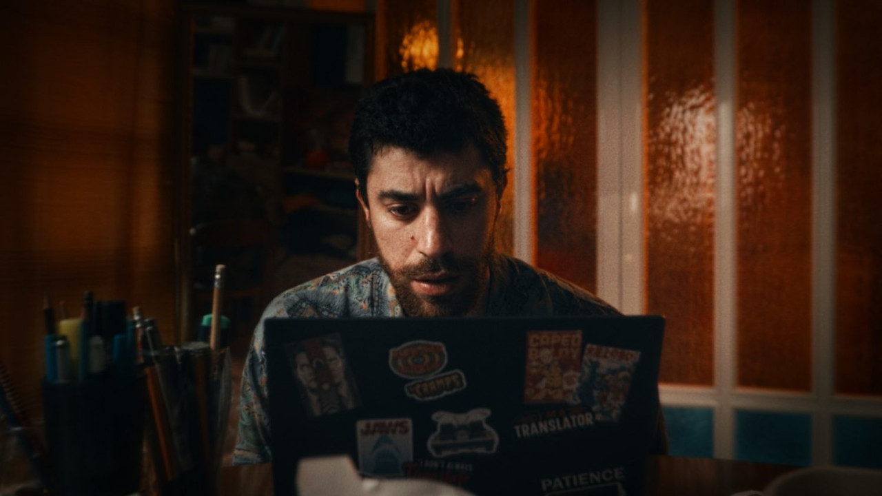 In foto Eduardo Scarpetta (II) (32 anni) Dall'articolo: VAS, cast perfetto per un'opera prima che dimostra una regia consapevole.