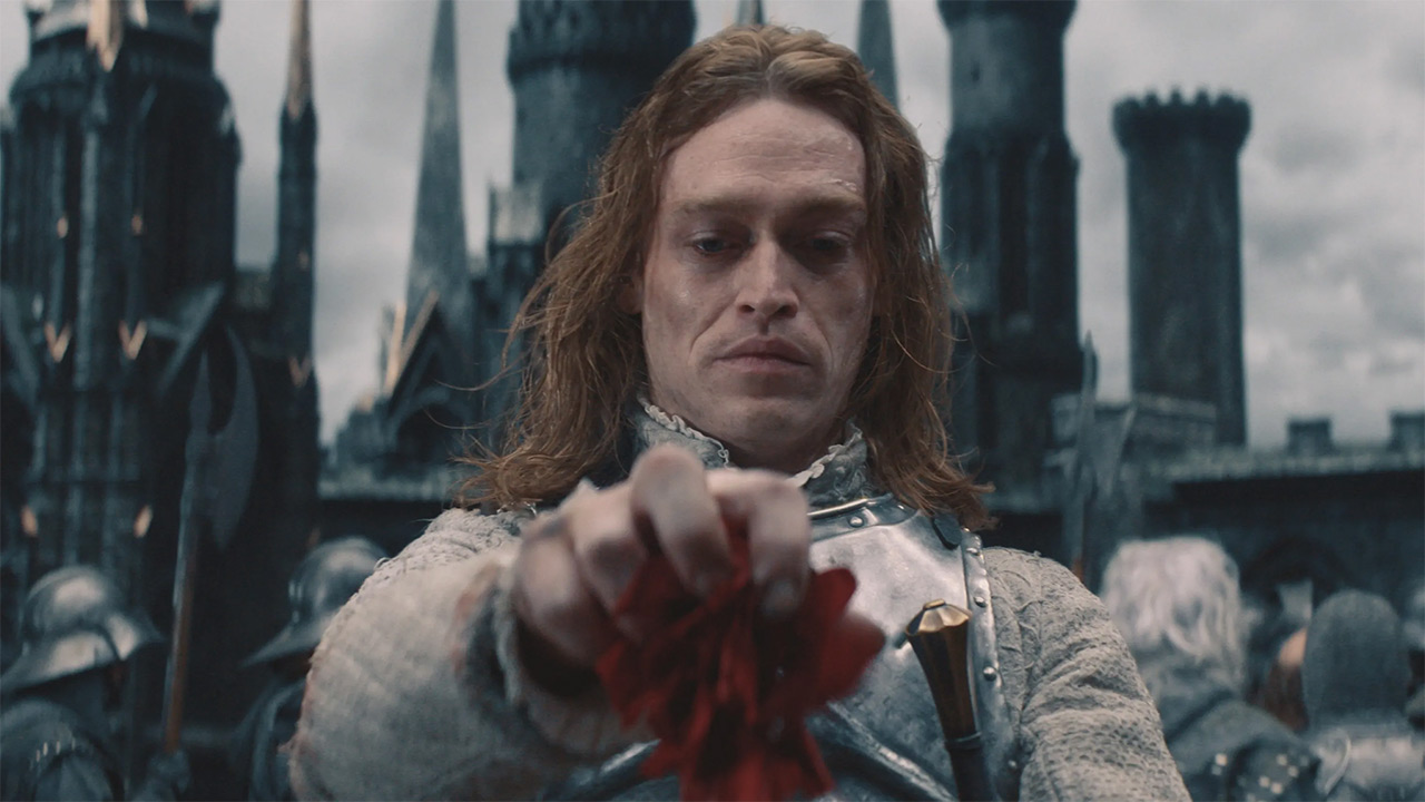 Dracula - L'amore perduto conserva, forse per l'ultimo giorno, il primo posto del box office