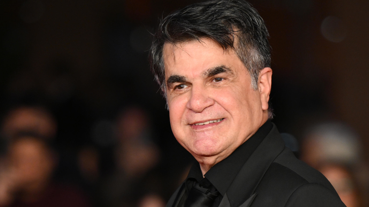 In foto Jafar Panahi (65 anni) Dall'articolo: Jafar Panahi: Quando vivi dentro un regime, trovi il modo di respirare, continuando a creare.