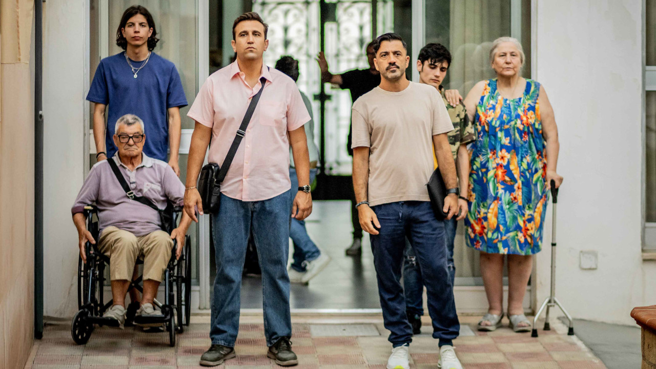 Oi Vita Mia, Pio e Amedeo sorprendono con una comicità che ribalta i pregiudizi. Senza intenti moralistici