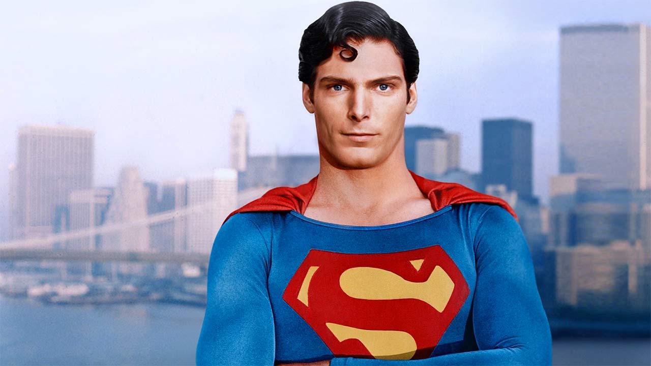  Dall'articolo: Superman, una pietra miliare nel genere, che si distingue per grazia e leggerezza. Da vedere e rivedere.
