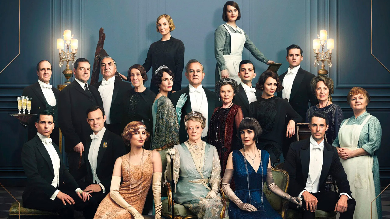  Dall'articolo: La famiglia Crawley è tornata. Downton Abbey, tutto molto familiare e irresistibilmente piacevole.