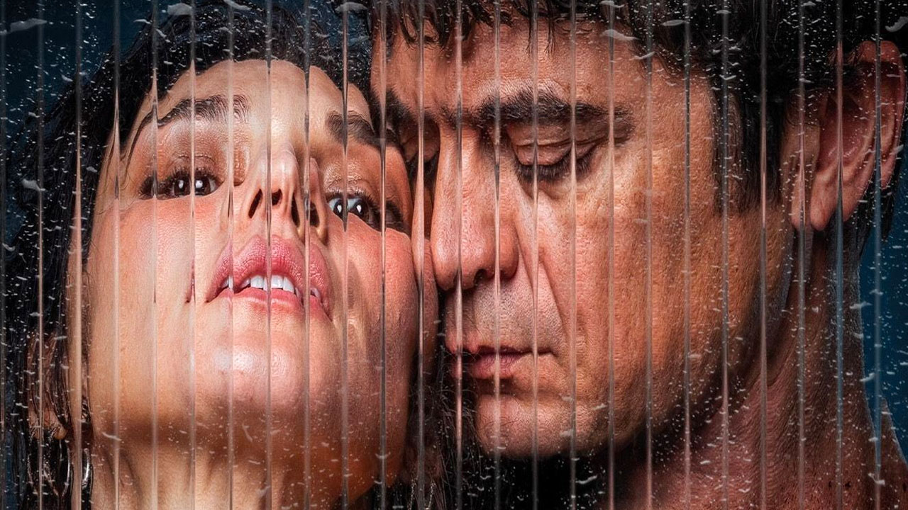 In foto Riccardo Scamarcio (46 anni) Dall'articolo: Muori di Lei, il trailer ufficiale del film [HD].