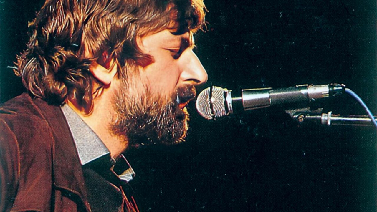  Dall'articolo: Francesco Guccini - Fra la Via Emilia e il West, il trailer ufficiale del film-concerto [HD].